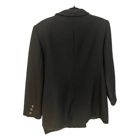 A black blazer with pockets in large - Picture 3 of 4